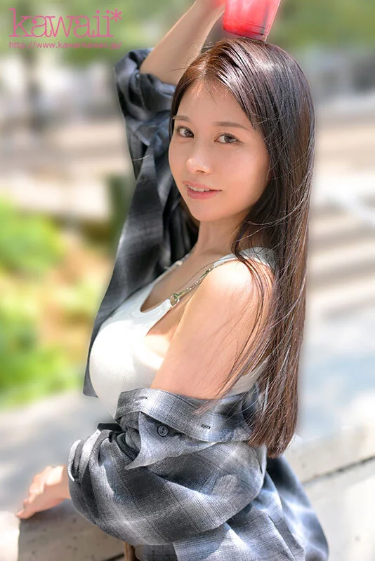 見た目よりウブで見た目より真面目な、SEX経験ガチ1回のみインフルエンサー（カップ数:Hcup）のいきなり中出し体験デビュー【1本限定出演】 重盛れいか