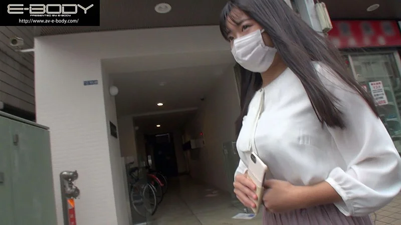 完璧なるお嬢様として育てられた彼女は隠れ変態でした… Jカップ現役英語教師AVデビュー 舞奈みく